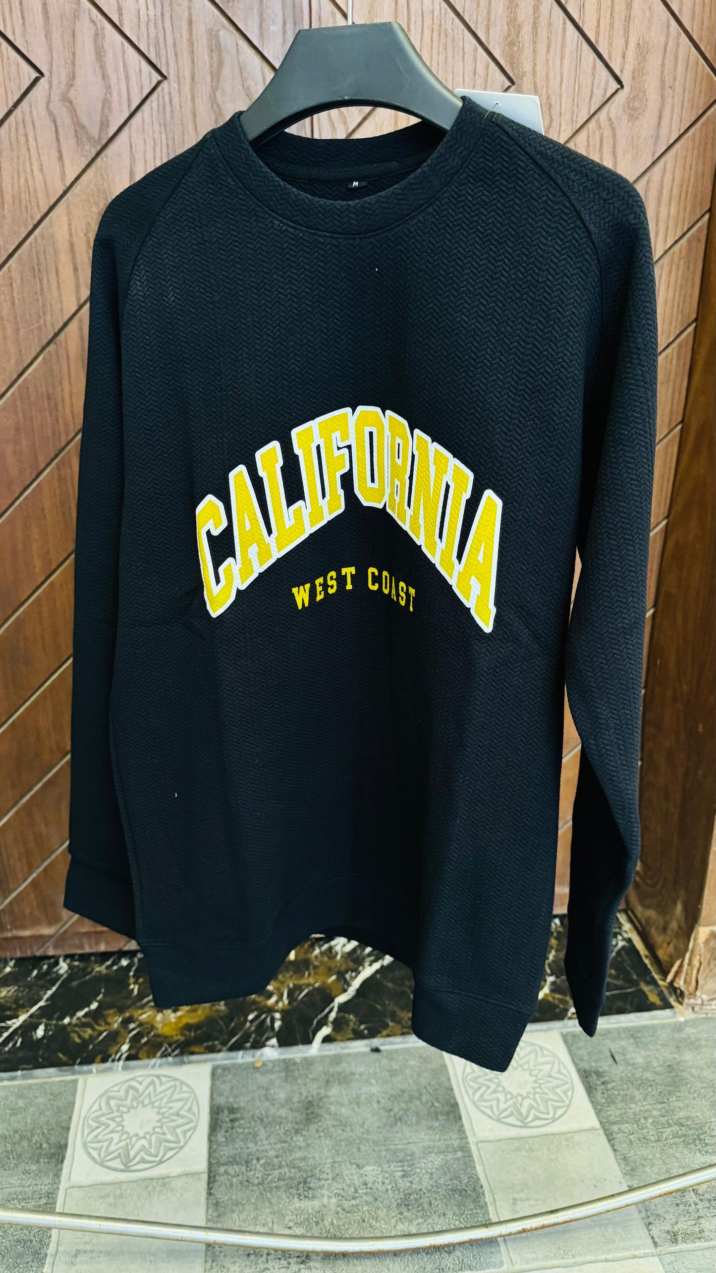 Black Texture Bold Calfornia Gold SweatShirt